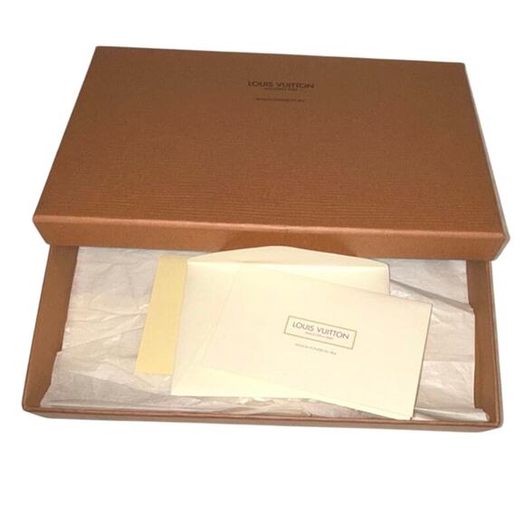 Louis Vuitton Gift Box with Card and Tissue Paper - Picture 1 of 2